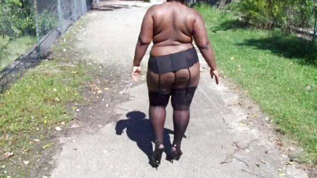 Ass isapan kumpulan cerita dewasa sek gadis mewah.